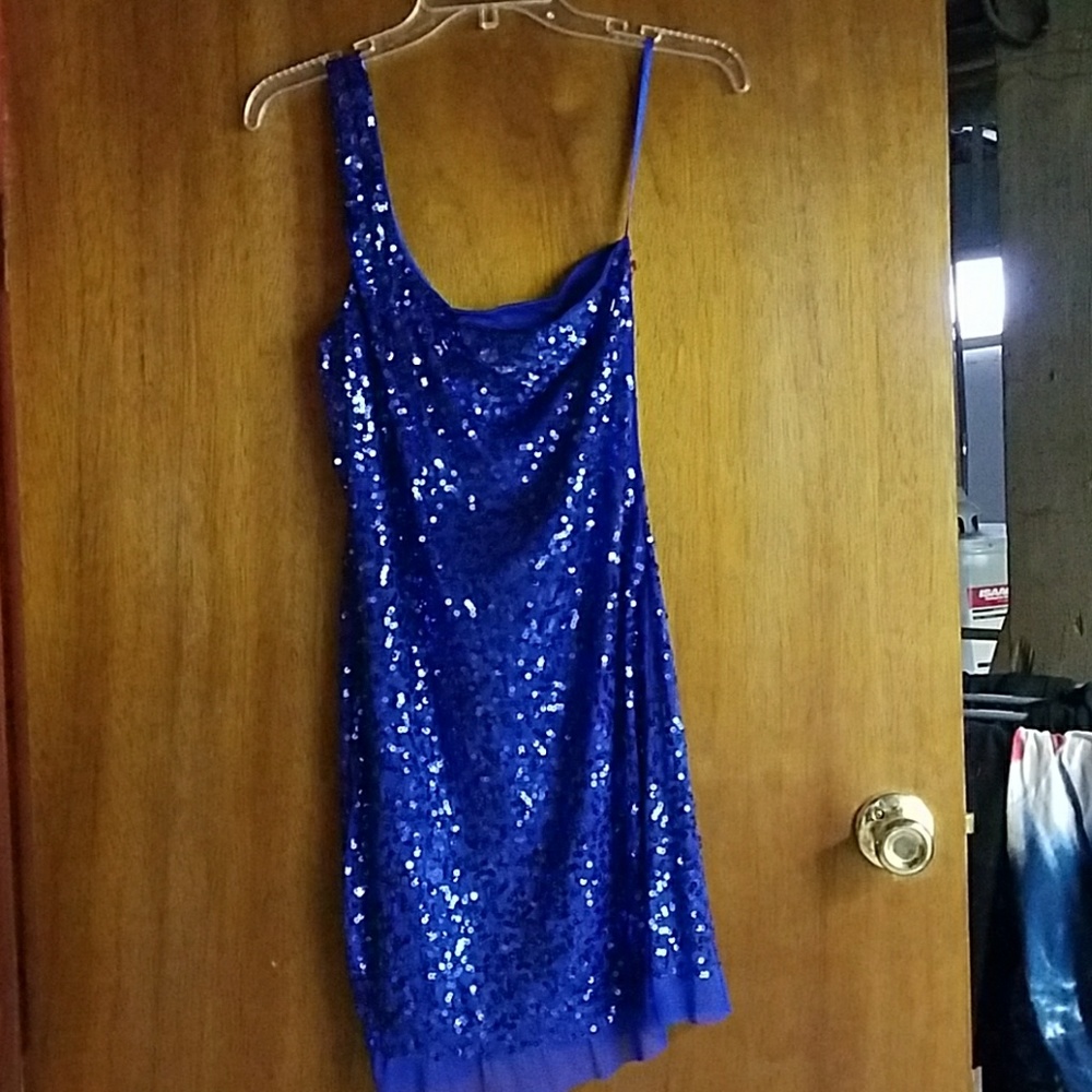 Sleeveless dress